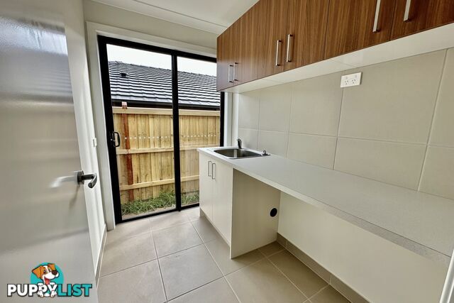 17 Laurieston Way CRANBOURNE SOUTH VIC 3977