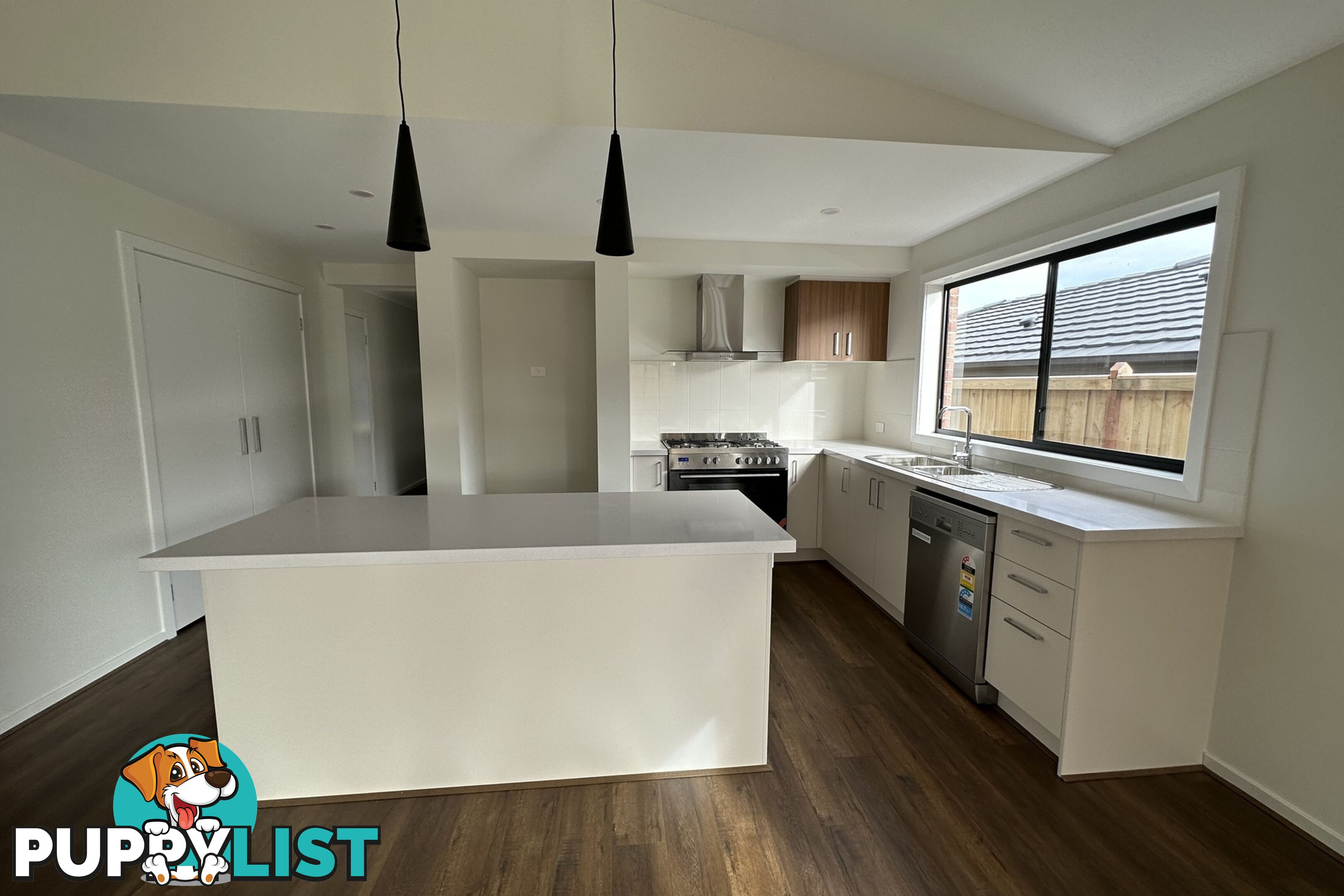 17 Laurieston Way CRANBOURNE SOUTH VIC 3977