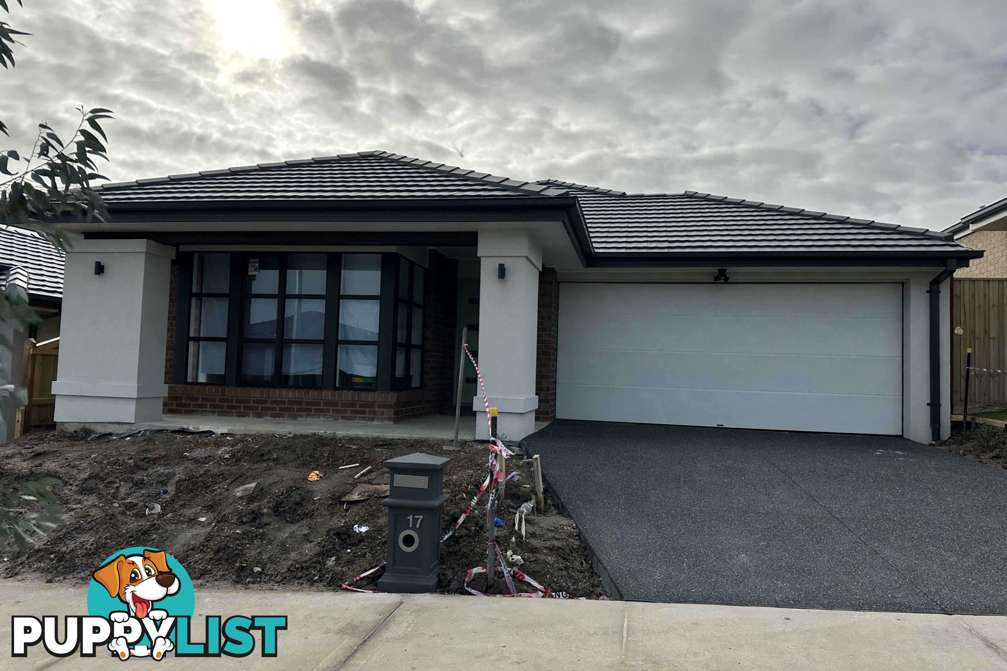 17 Laurieston Way CRANBOURNE SOUTH VIC 3977