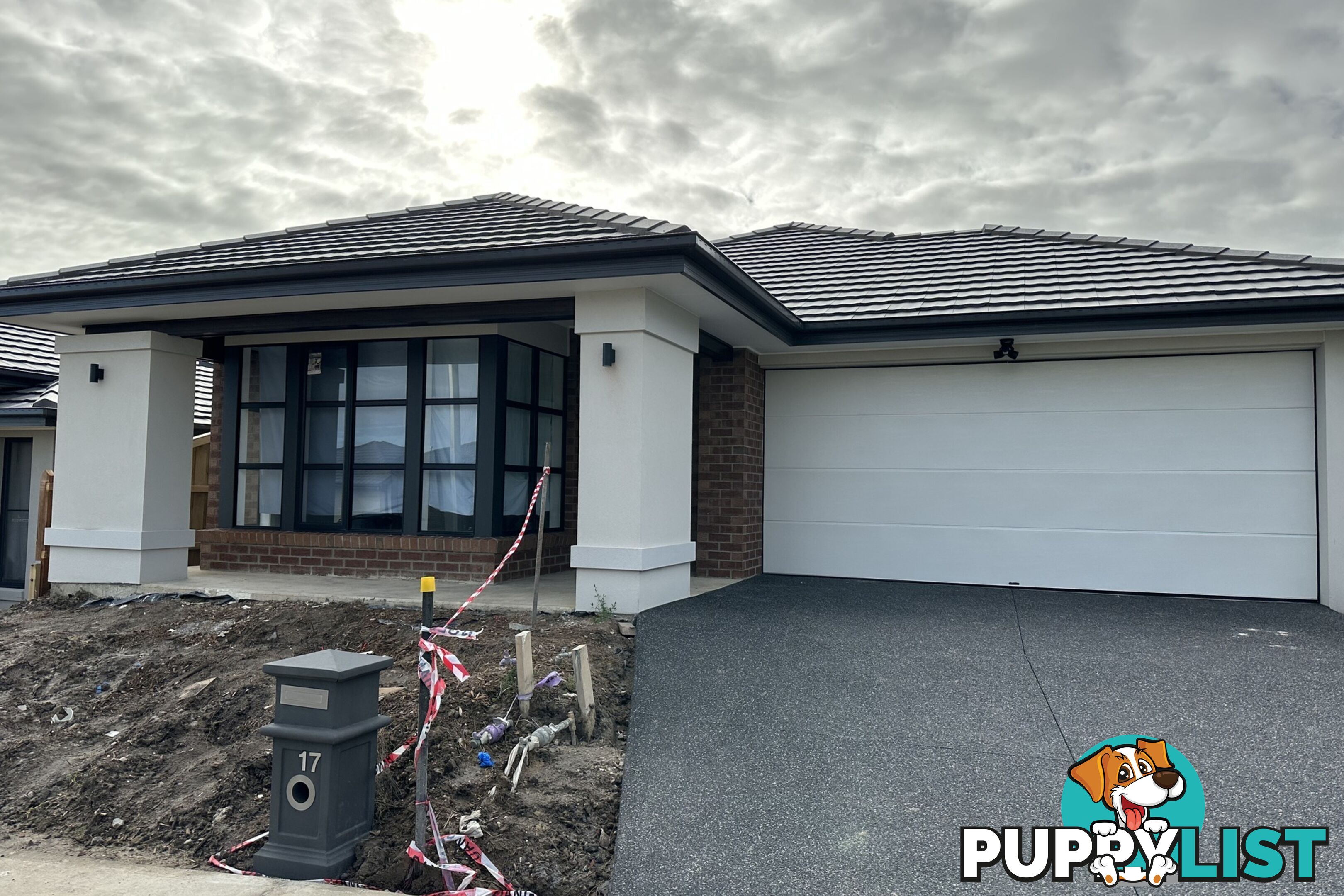 17 Laurieston Way CRANBOURNE SOUTH VIC 3977