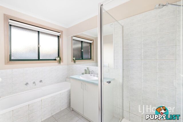 27 Emily Drive NARRE WARREN VIC 3805