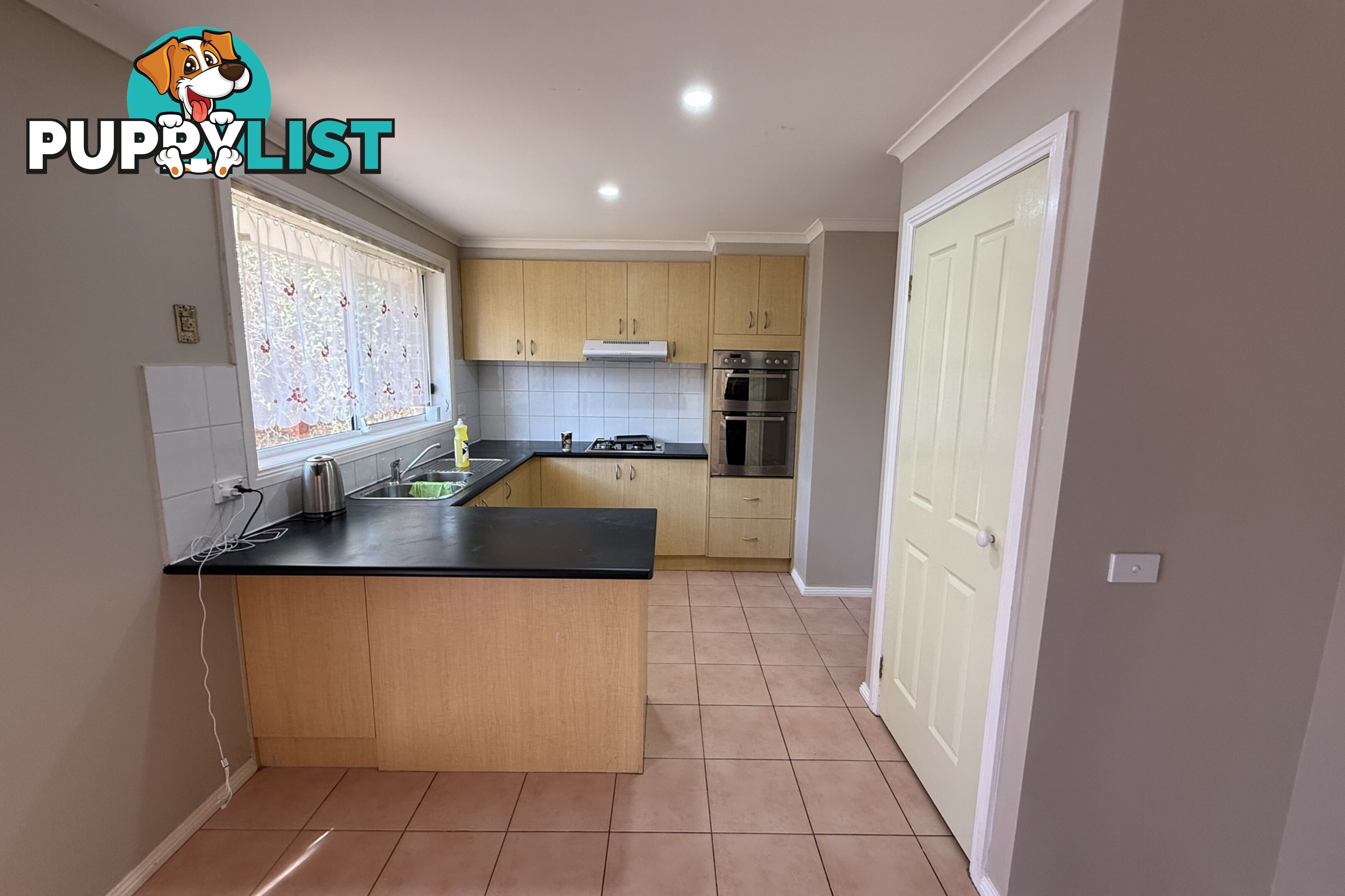 10 Ebony Drive PAKENHAM VIC 3810