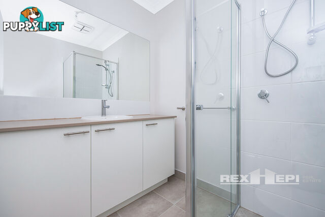 4 Manzanilla Way LYNBROOK VIC 3975