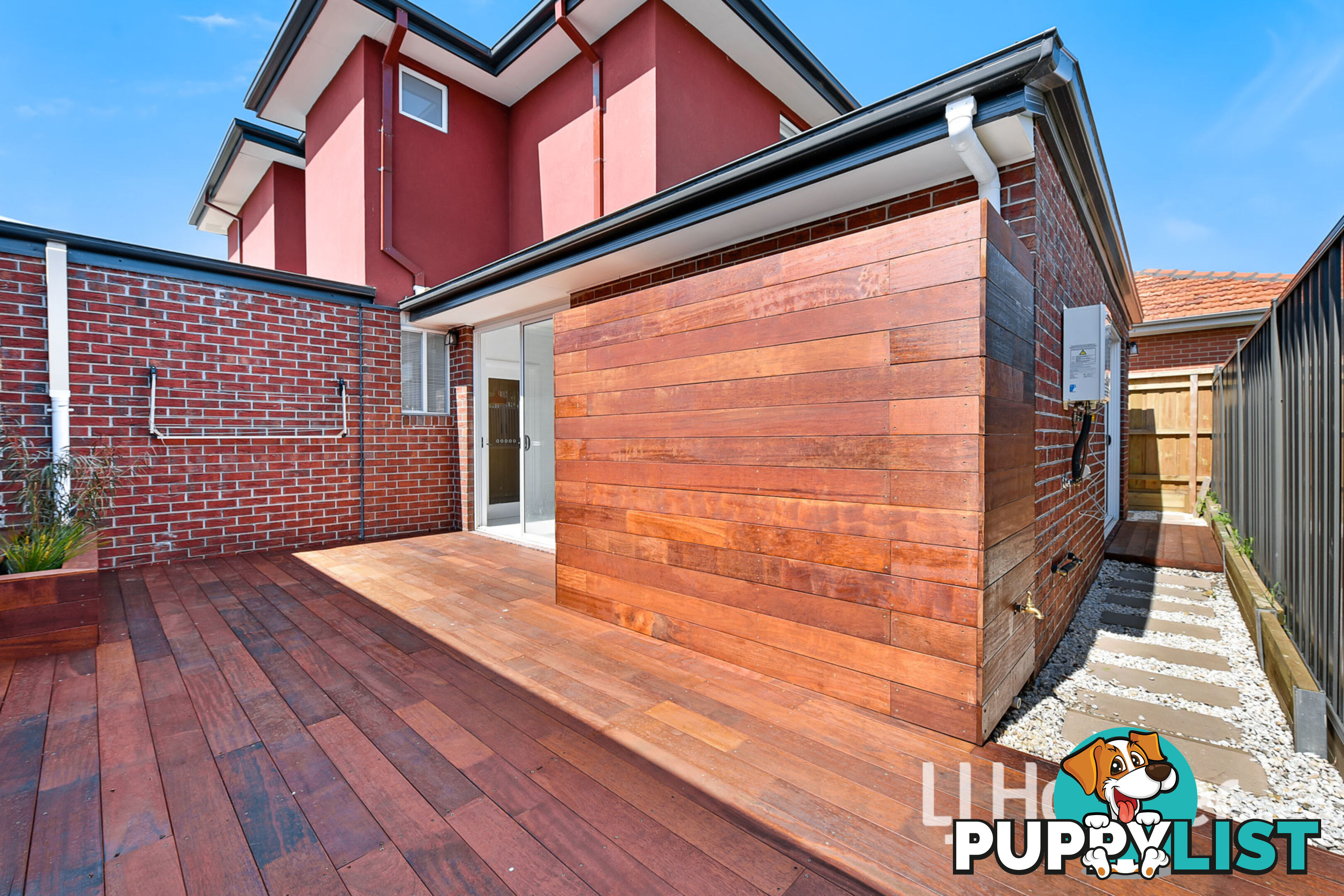 1a Jenner Court HAMPTON PARK VIC 3976