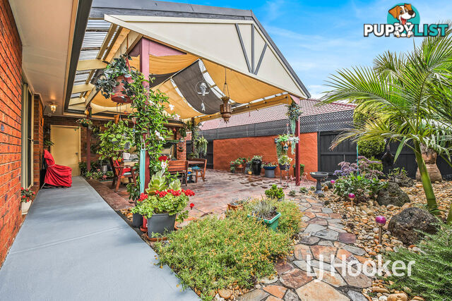 34 Hutchinson Drive LYNBROOK VIC 3975