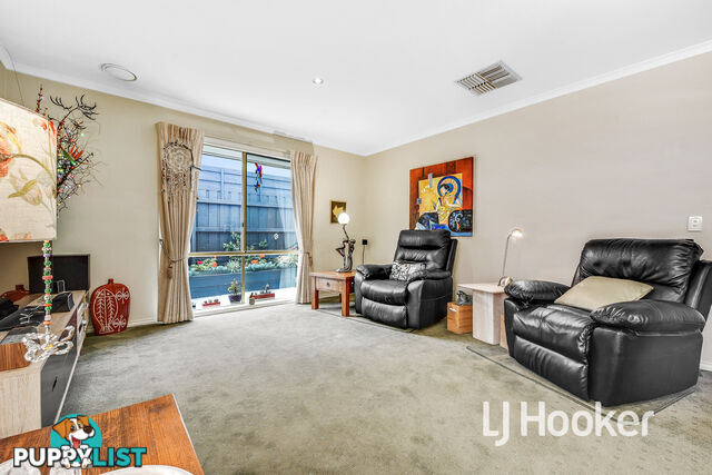 34 Hutchinson Drive LYNBROOK VIC 3975