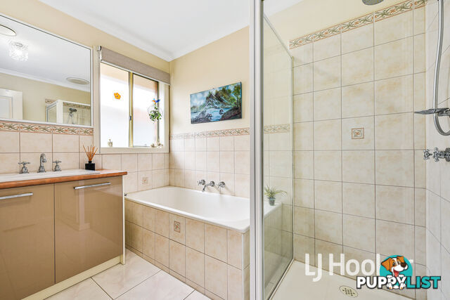 34 Hutchinson Drive LYNBROOK VIC 3975