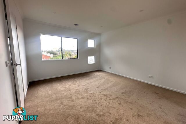 2/28 John Hunter Drive ENDEAVOUR HILLS VIC 3802