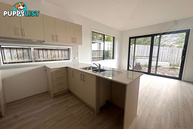 2/28 John Hunter Drive ENDEAVOUR HILLS VIC 3802