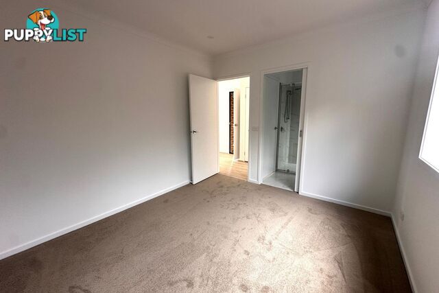 2/28 John Hunter Drive ENDEAVOUR HILLS VIC 3802