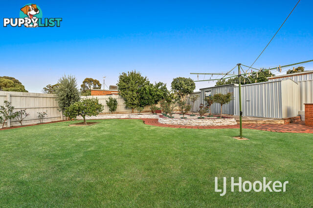 32 Broadwalk Grove ENDEAVOUR HILLS VIC 3802