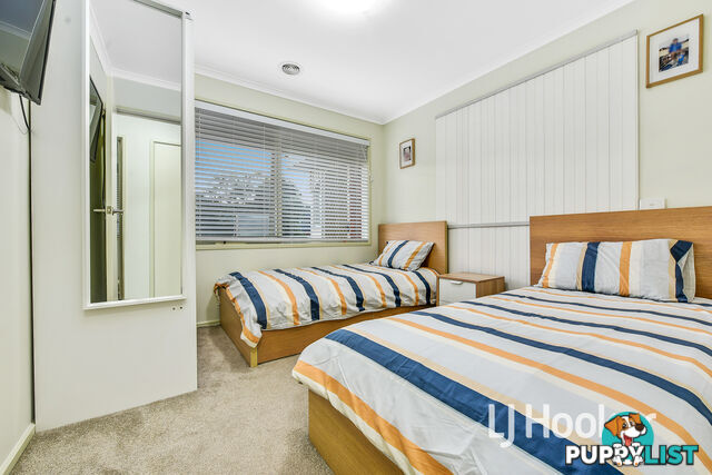 32 Broadwalk Grove ENDEAVOUR HILLS VIC 3802