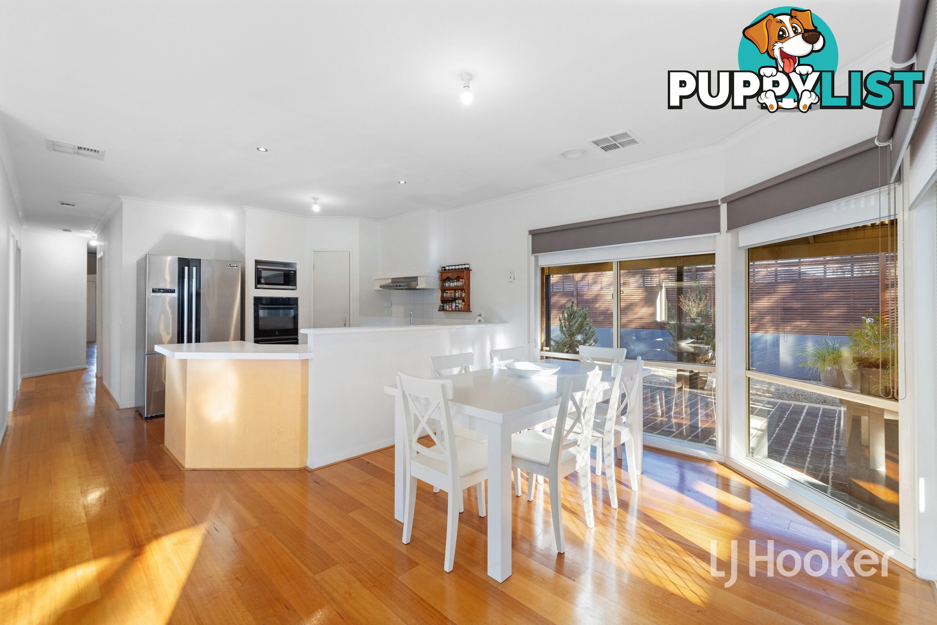 16 Dutton Close LYNBROOK VIC 3975