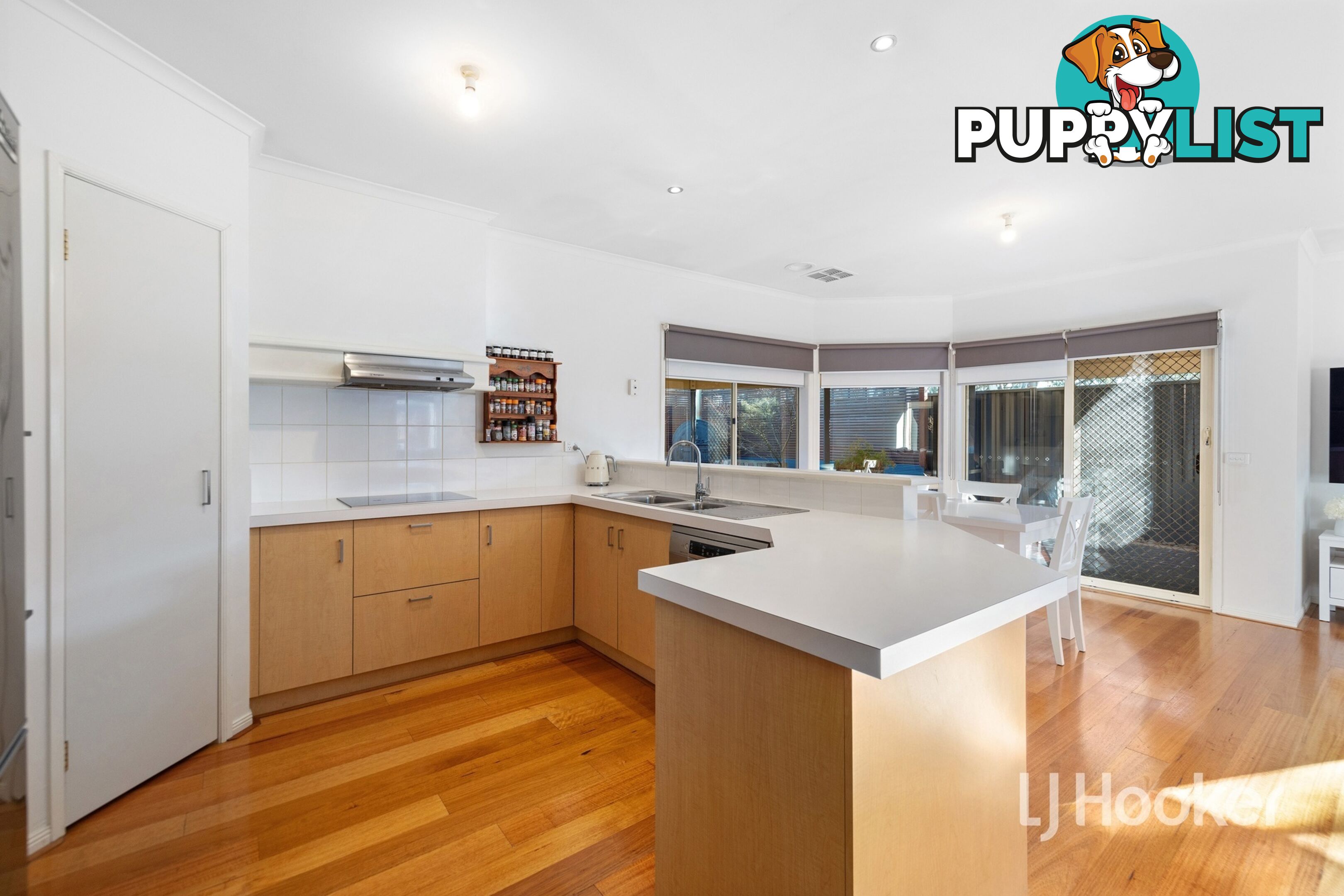 16 Dutton Close LYNBROOK VIC 3975