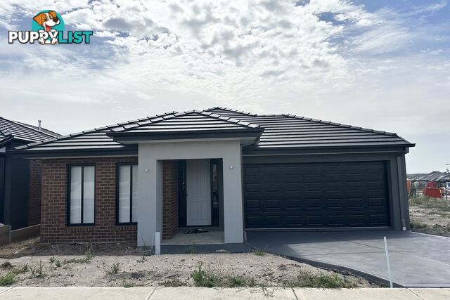 10 Nightfall Avenue CLYDE NORTH VIC 3978