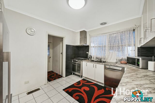 2 Peppermint Street DOVETON VIC 3177