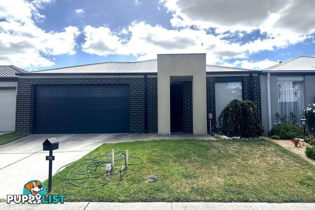 15 Pinnacle Drive PAKENHAM VIC 3810