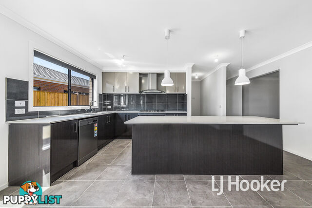 15 Candice Grove CRANBOURNE VIC 3977