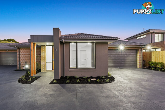 108-110 Endeavour Drive CRANBOURNE NORTH VIC 3977