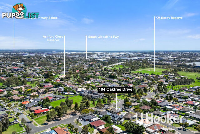 104 Oaktree Drive HAMPTON PARK VIC 3976