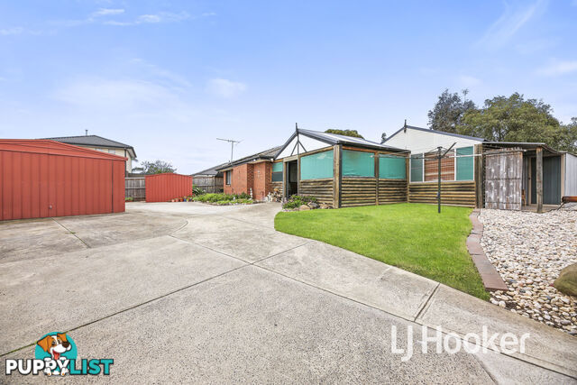 104 Oaktree Drive HAMPTON PARK VIC 3976