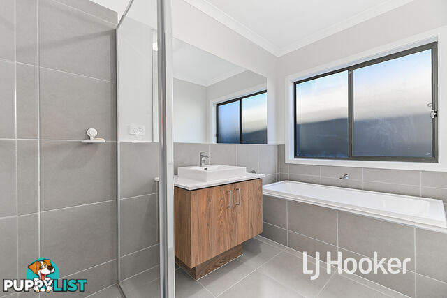 11 Theatre Circuit CLYDE NORTH VIC 3978