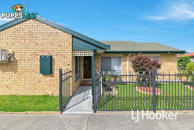 1/33 Ivan Crescent HAMPTON PARK VIC 3976