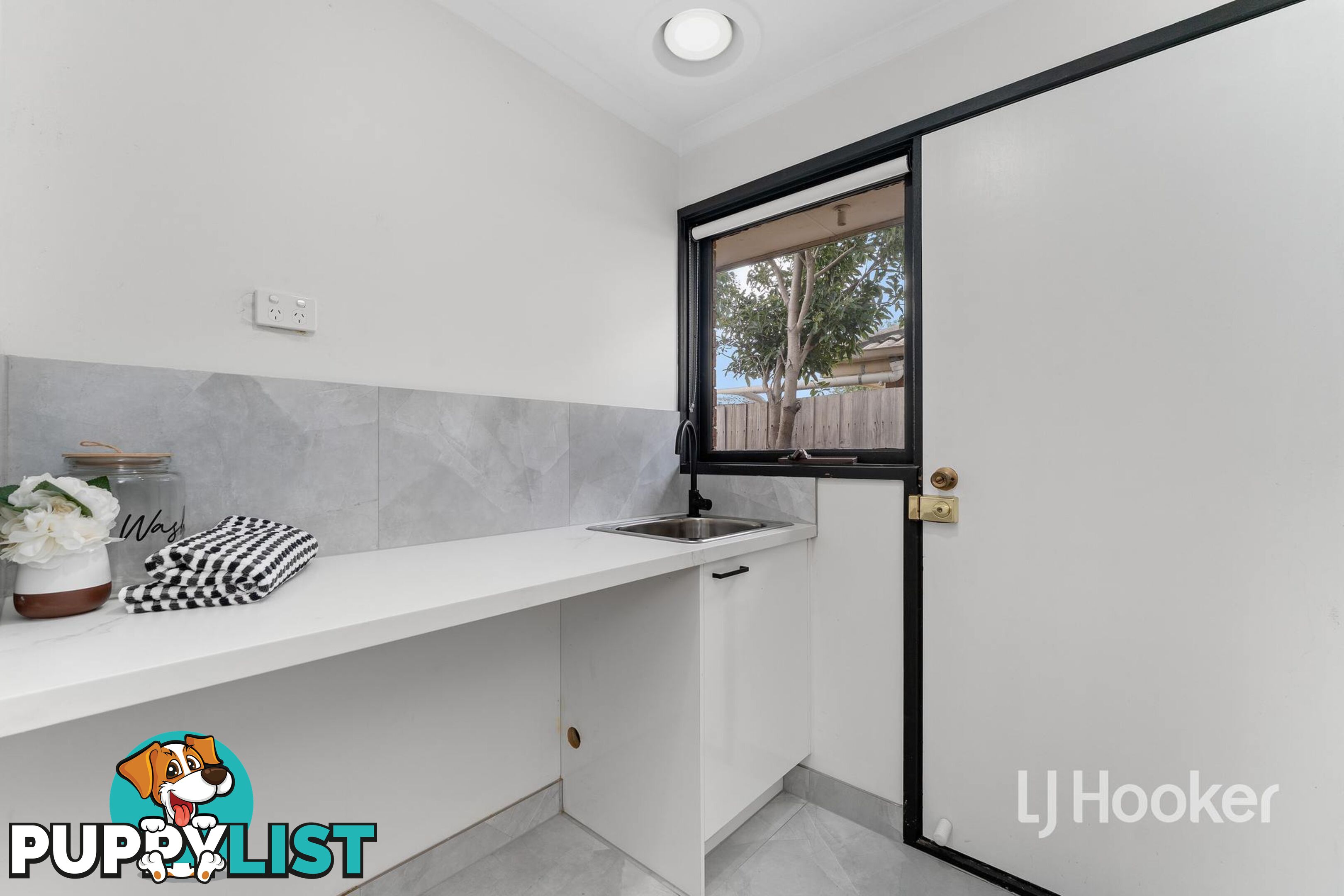 13 Robinson Crescent HAMPTON PARK VIC 3976