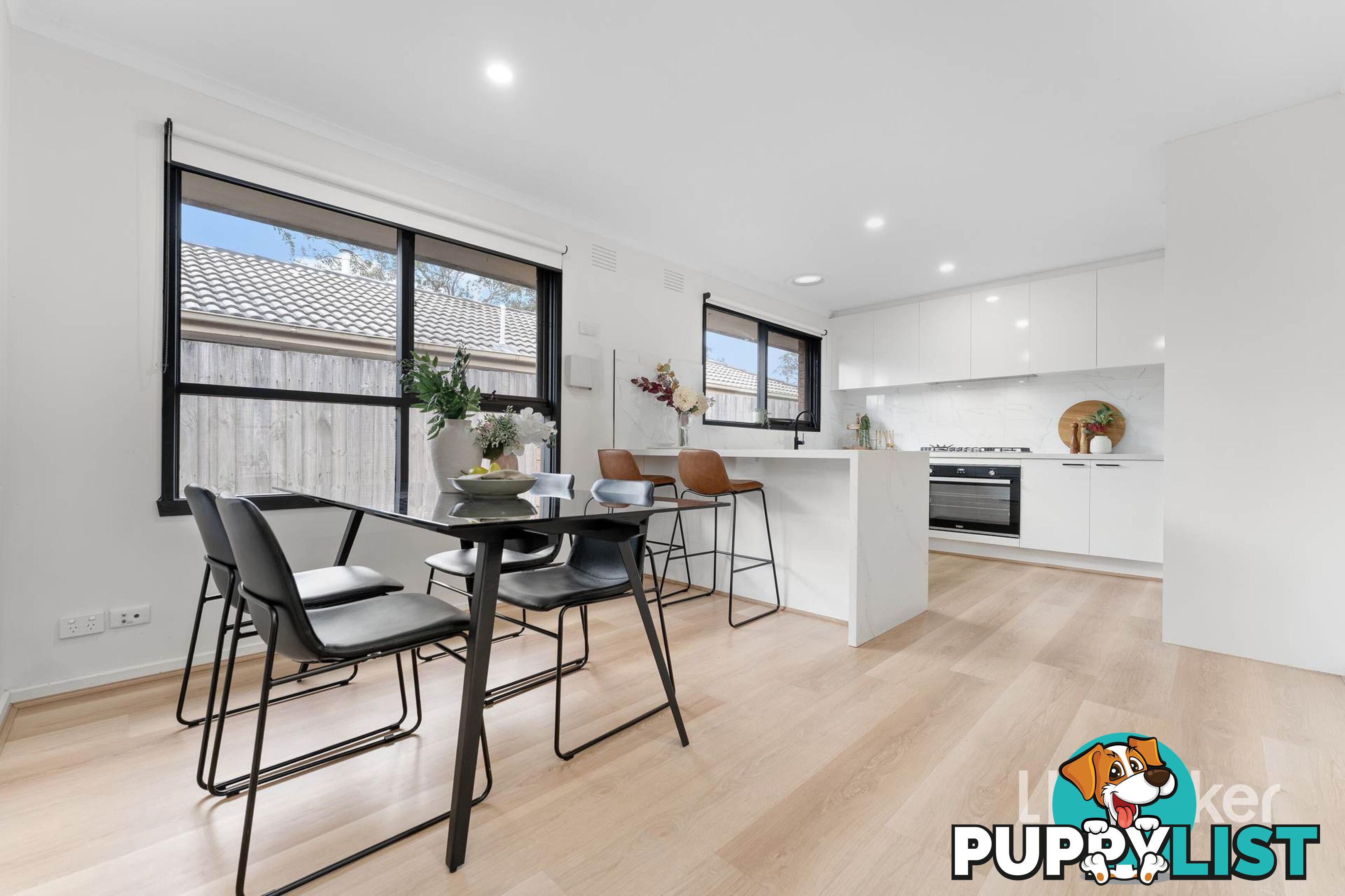 13 Robinson Crescent HAMPTON PARK VIC 3976