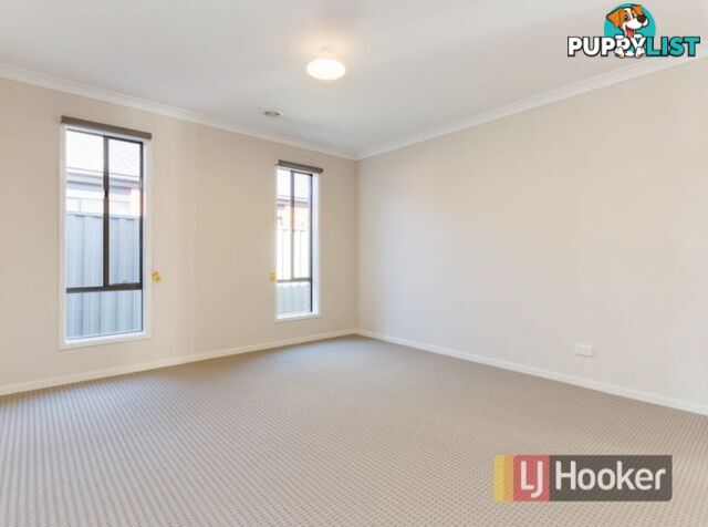 127 Scotsdale Drive CRANBOURNE EAST VIC 3977