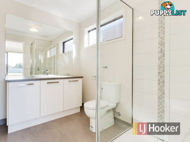 127 Scotsdale Drive CRANBOURNE EAST VIC 3977