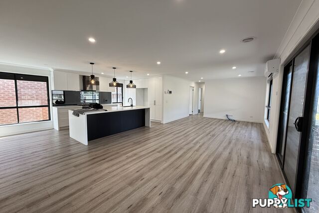 58 Westmoreland Avenue CRANBOURNE NORTH VIC 3977