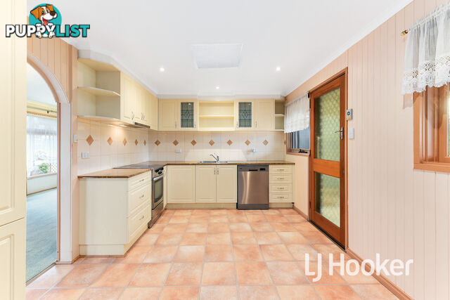 28 Houlder Avenue JUNCTION VILLAGE VIC 3977
