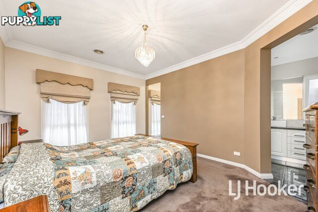 22 Glenbrook Crescent LYNBROOK VIC 3975