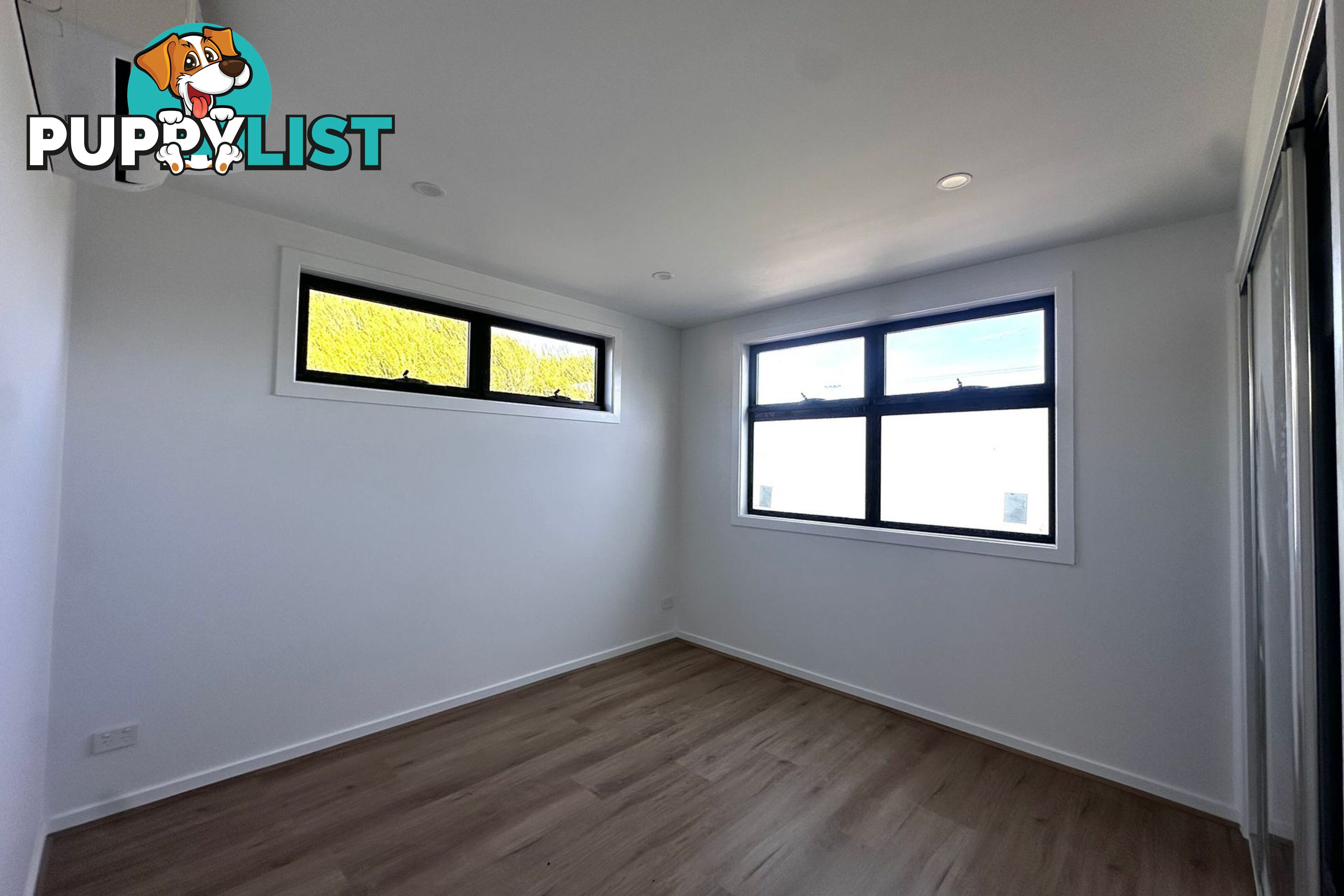 2&3/126 Oaktree Drive HAMPTON PARK VIC 3976
