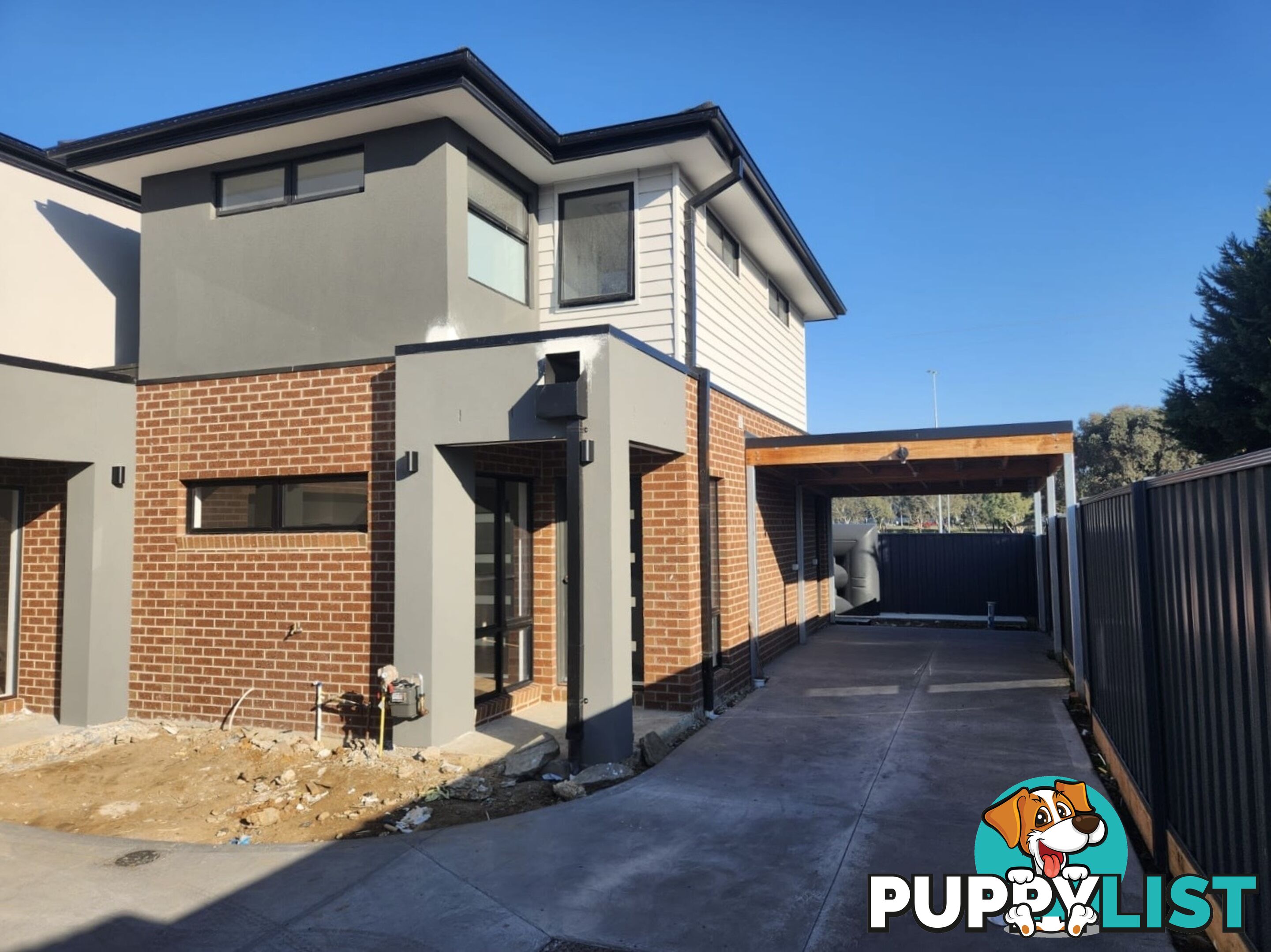 2/126 Oaktree Drive HAMPTON PARK VIC 3976