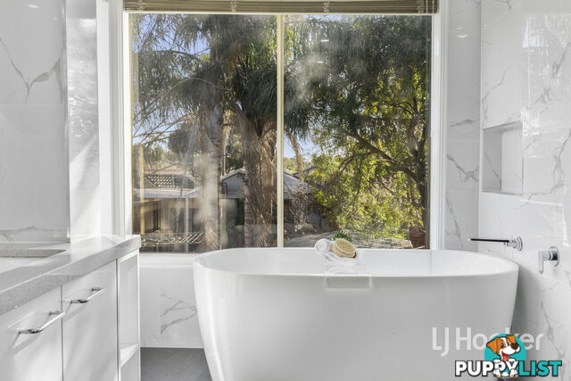 12 Slessor Avenue LYNBROOK VIC 3975