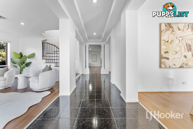 12 Slessor Avenue LYNBROOK VIC 3975