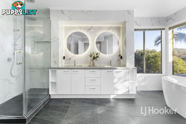 12 Slessor Avenue LYNBROOK VIC 3975