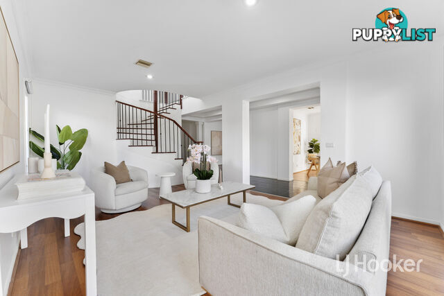12 Slessor Avenue LYNBROOK VIC 3975