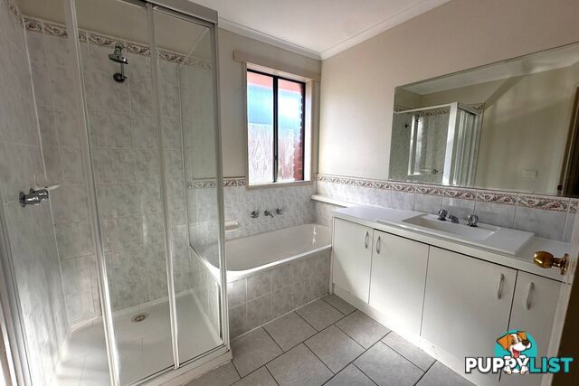 17 Oakman Way HAMPTON PARK VIC 3976