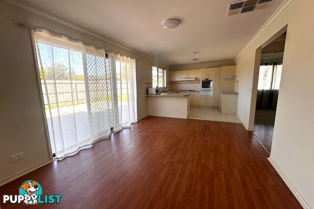 17 Oakman Way HAMPTON PARK VIC 3976