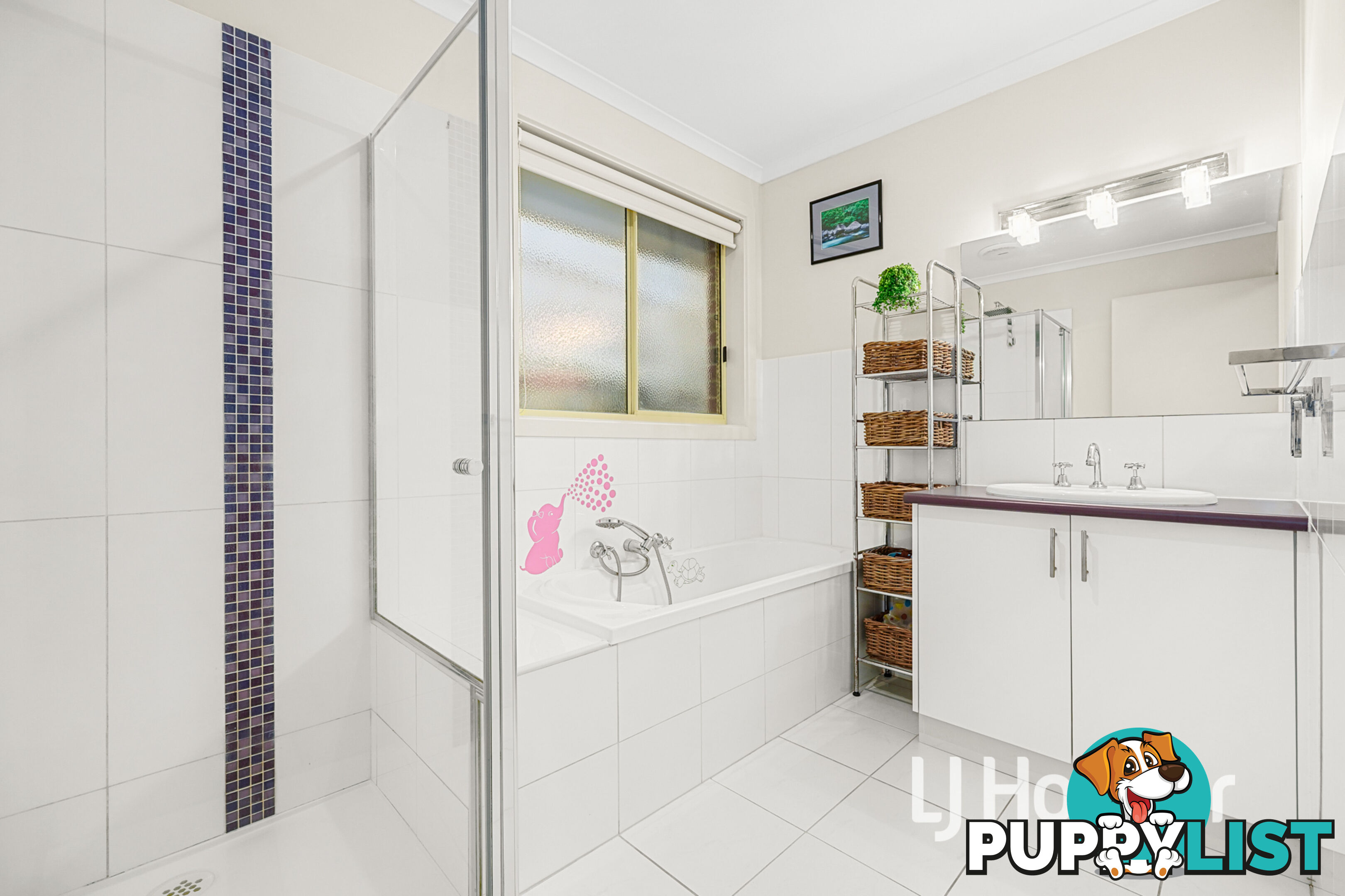 2/13 Luca Place PAKENHAM VIC 3810