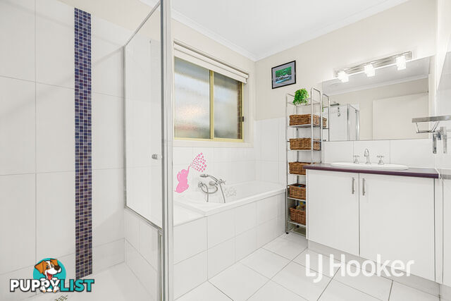 2/13 Luca Place PAKENHAM VIC 3810