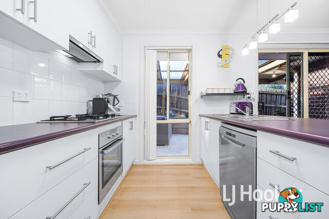 2/13 Luca Place PAKENHAM VIC 3810