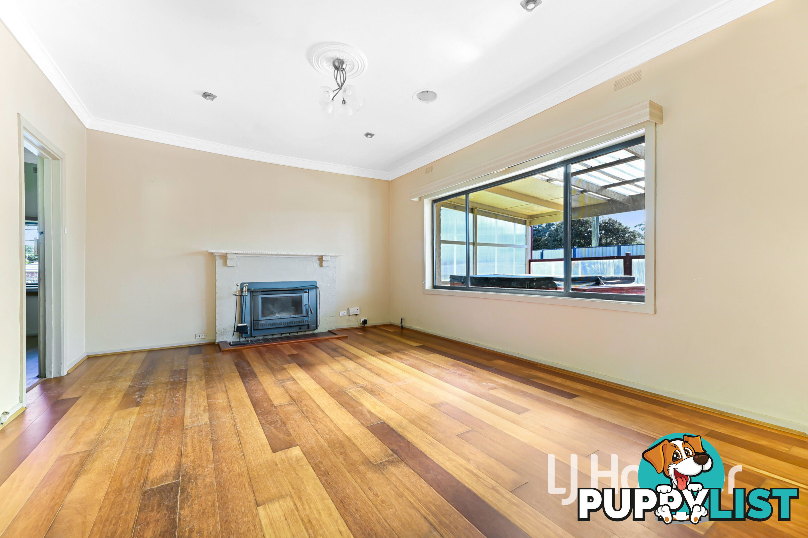 16 Meadow Road DEVON MEADOWS VIC 3977
