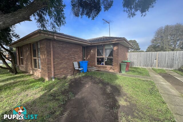 8 Martin Place CRANBOURNE VIC 3977