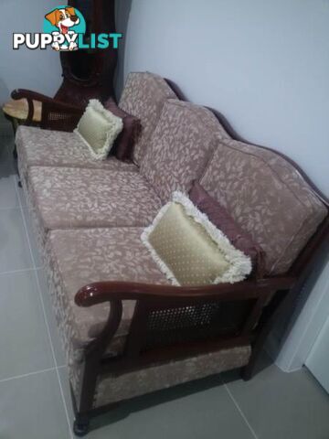 Retro Jarvi Style Lounge Suite, 3 Seater & 2 Chairs. Piano Stool