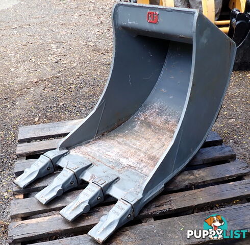 New 4-15 ton 600mm Doherty Excavator Deep Trenching Banana GP Bucket, No Headstock
