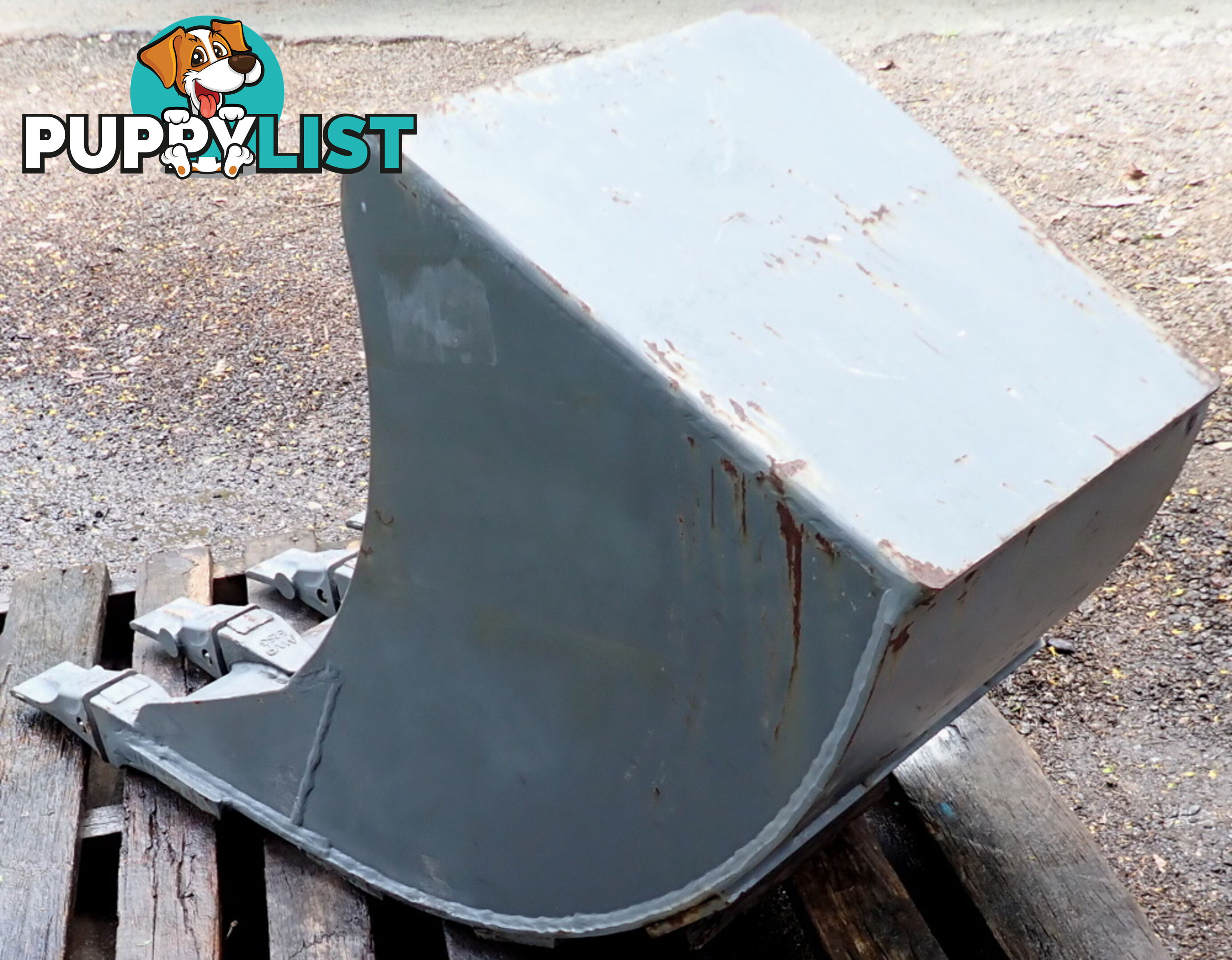 New 4-15 ton 600mm Doherty Excavator Deep Trenching Banana GP Bucket, No Headstock